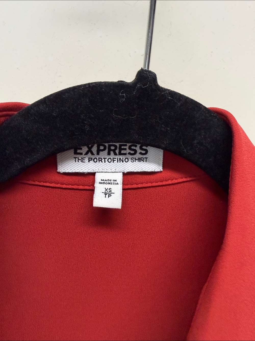 Express Red Button-Front Collared Blouse - Picture 2 of 3